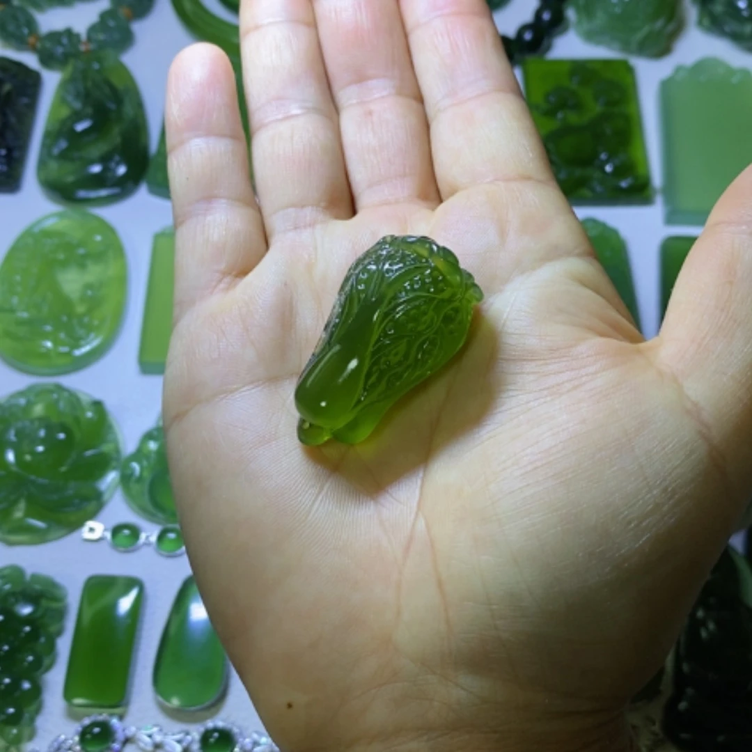 【闪购商品】未镶嵌蛇纹石玉颈饰