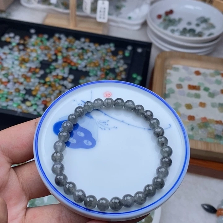 翡翠散珠卡6乌鸡手串
