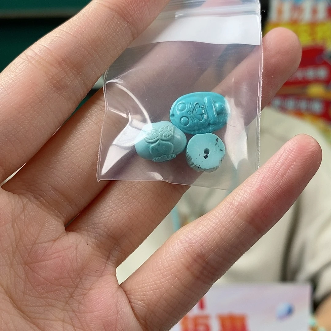 绿松石未镶嵌珠宝奇石