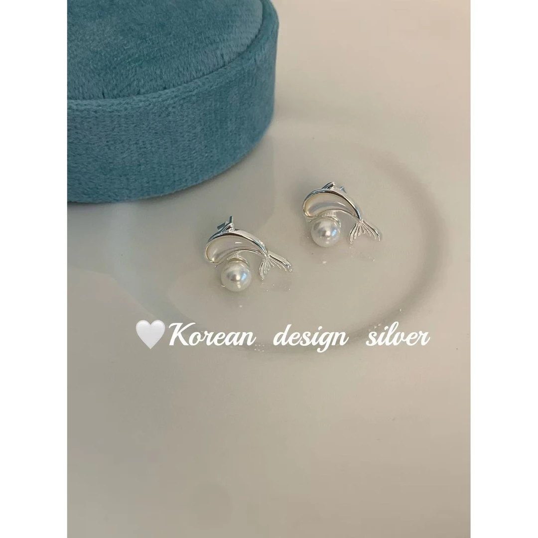 925银亚克力耳饰 L-YHE1112#ins风简约设计海豚珠珠耳钉（一对）