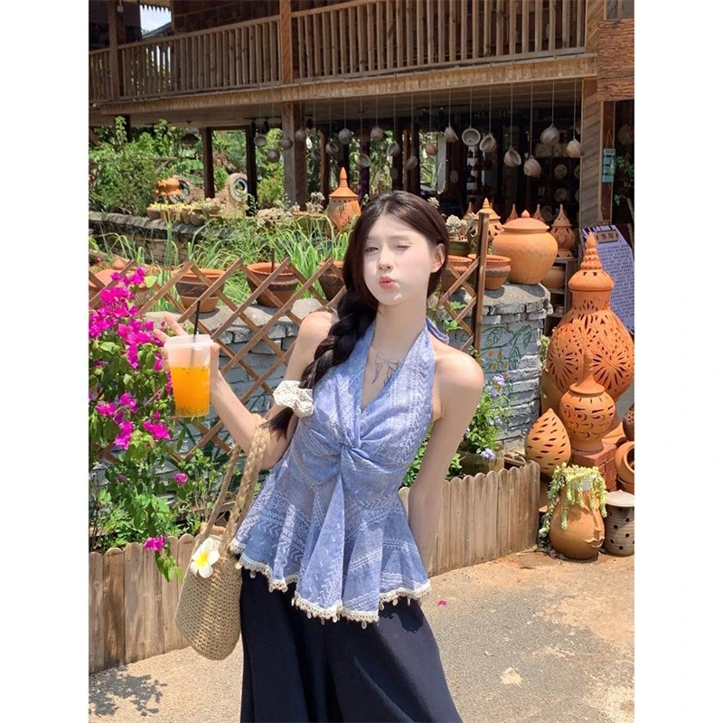 韩系V领钉珠扭结挂脖吊带背心女夏季海边度假修身显瘦别致小上衣