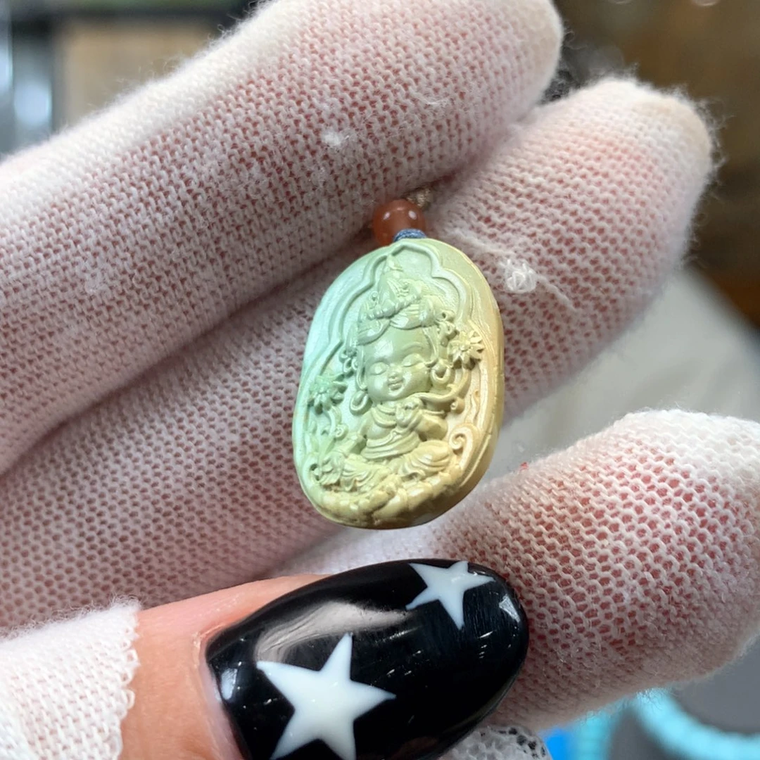 绿松石未镶嵌挂件