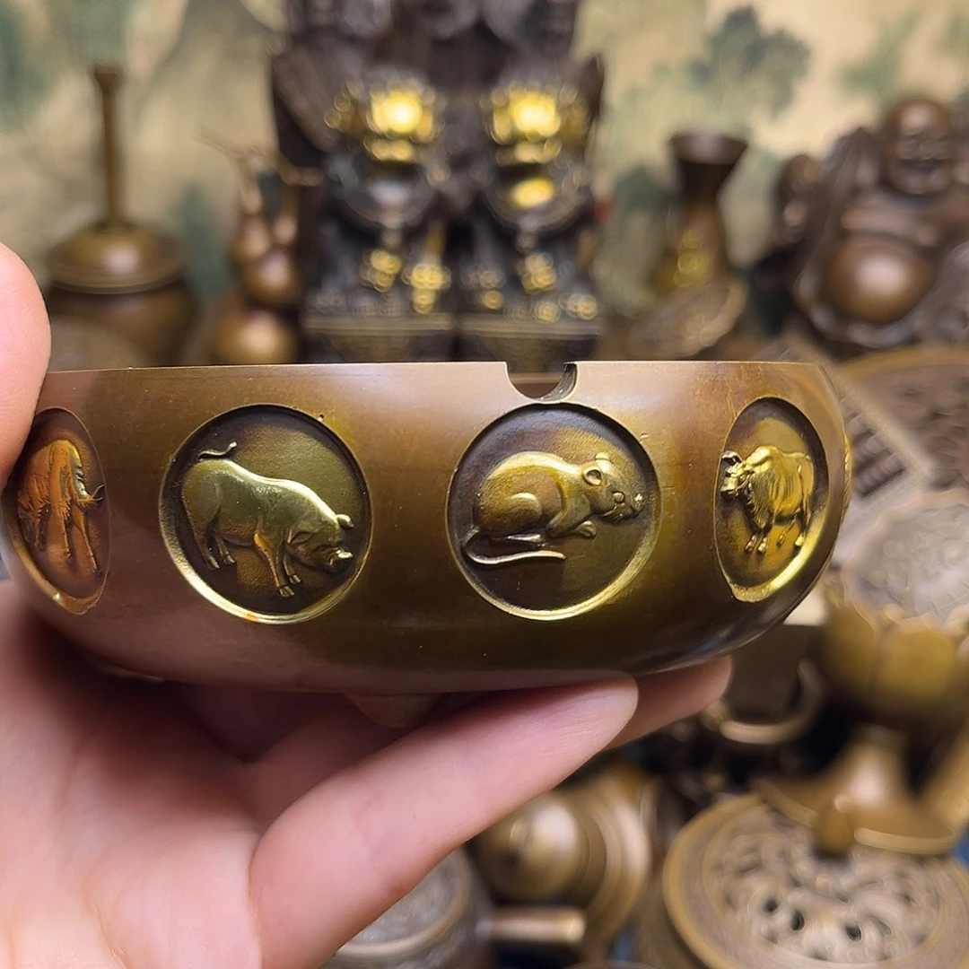 精美铜器批发档口