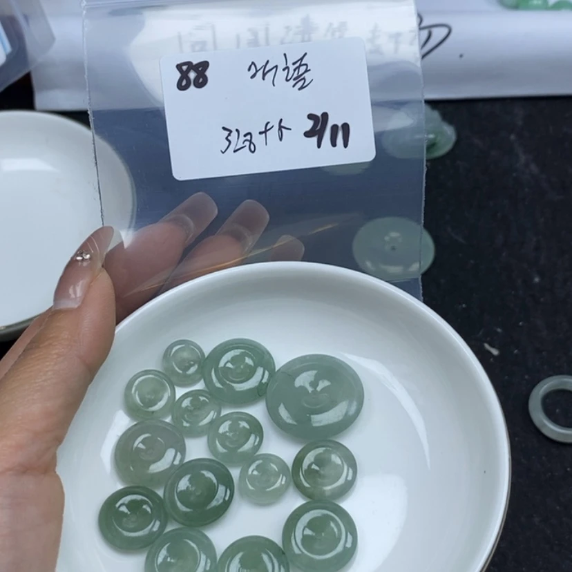 【闪购商品】翡翠颈饰未镶嵌听*语