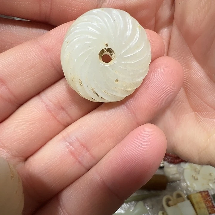 《***》和田玉（糖玉）未镶嵌挂件