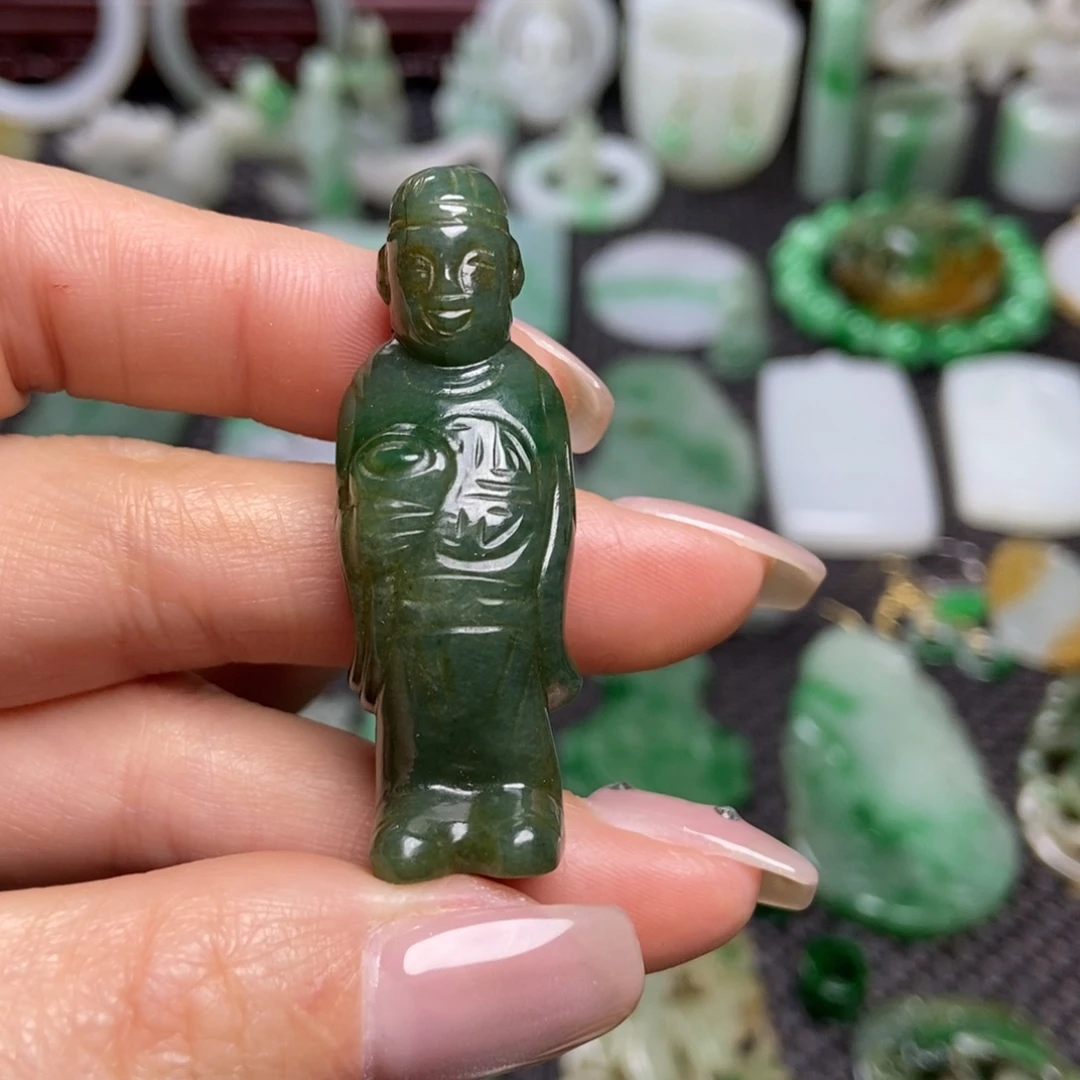 翡翠未镶嵌挂件清