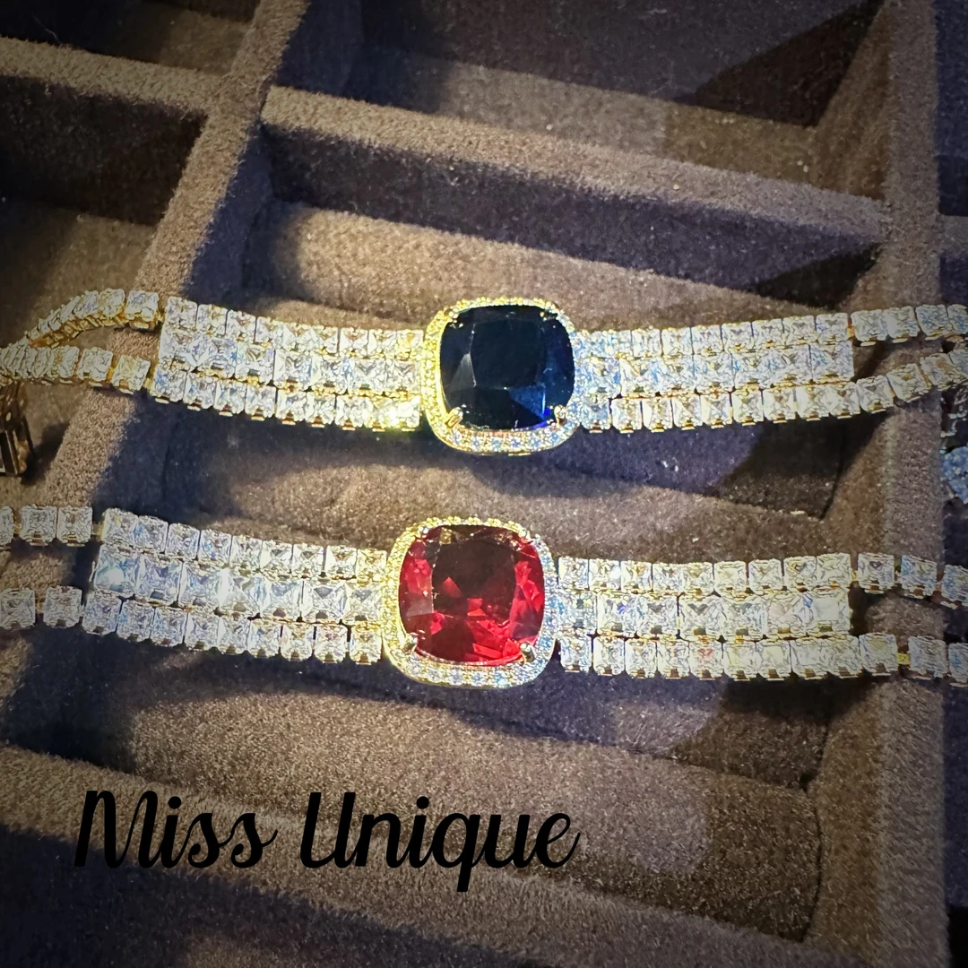 D5051金底红蓝方糖三排手链