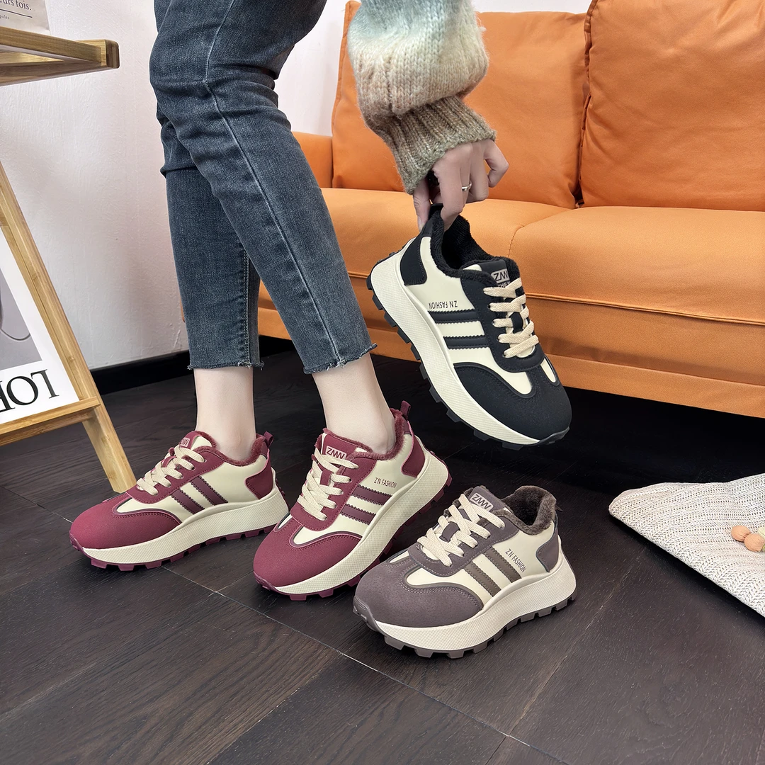 新款爆款增高加厚保暖舒适阿甘德训休闲百搭女鞋时尚运动女鞋