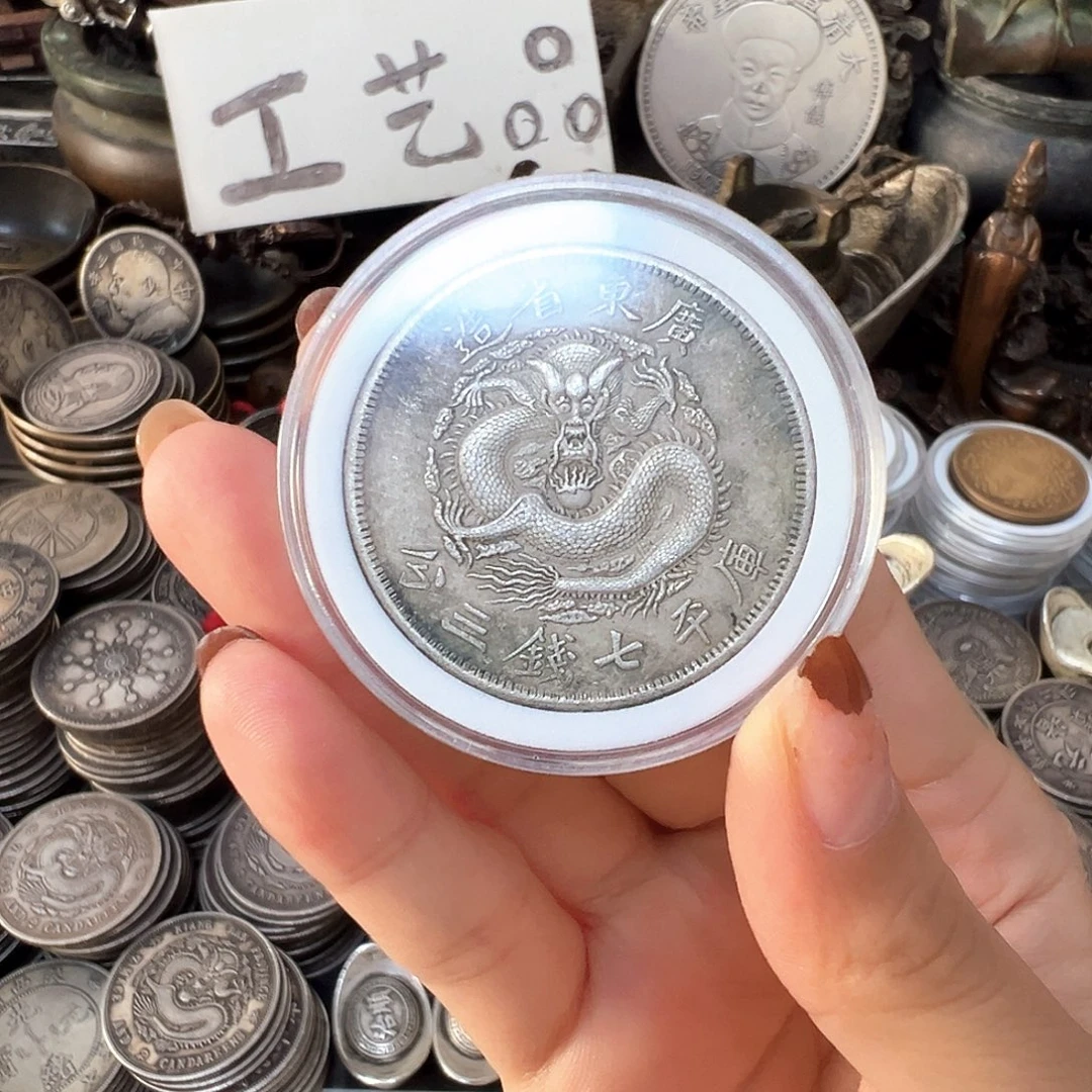 金属复古风格摆件