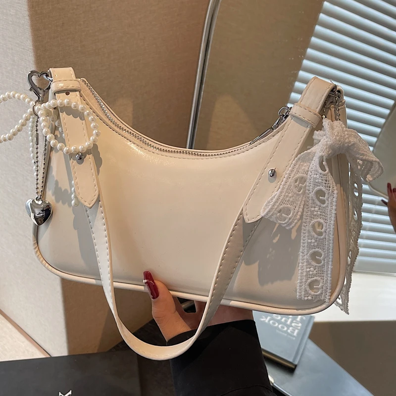 时尚法式腋下小包包女式2025新款夏季高级感百搭通勤包小众斜挎包