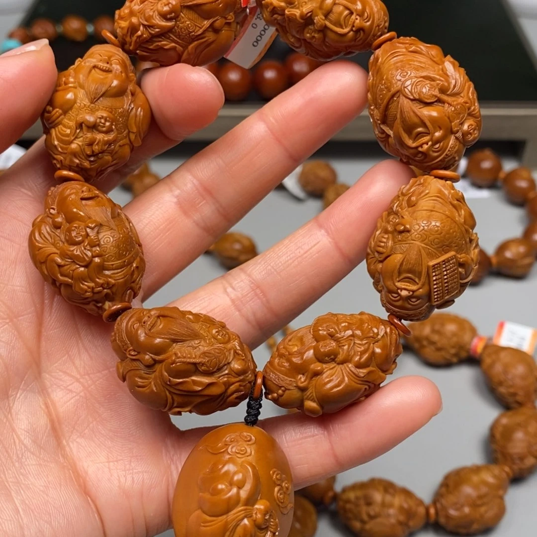 橄榄核吊坠童子财神