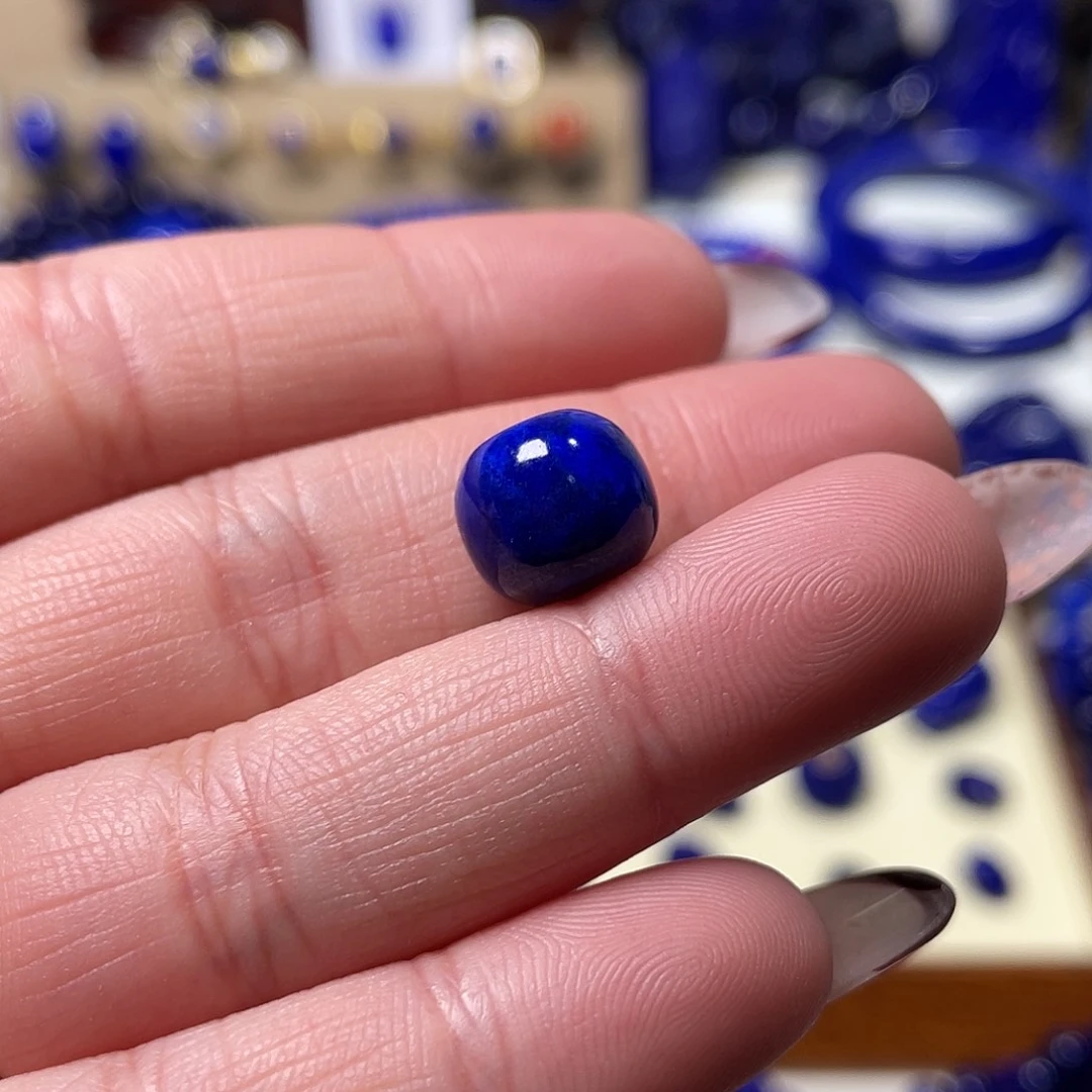 高***司青金石未镶嵌11mm老型单珠