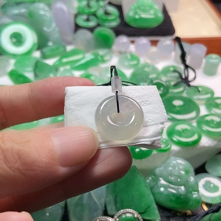 颈饰未镶嵌翡翠甜甜圈