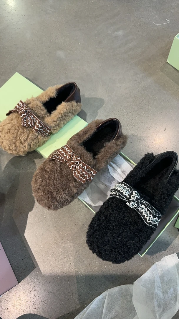 西米童装~高级感毛毛鞋一脚蹬豆豆鞋599-1