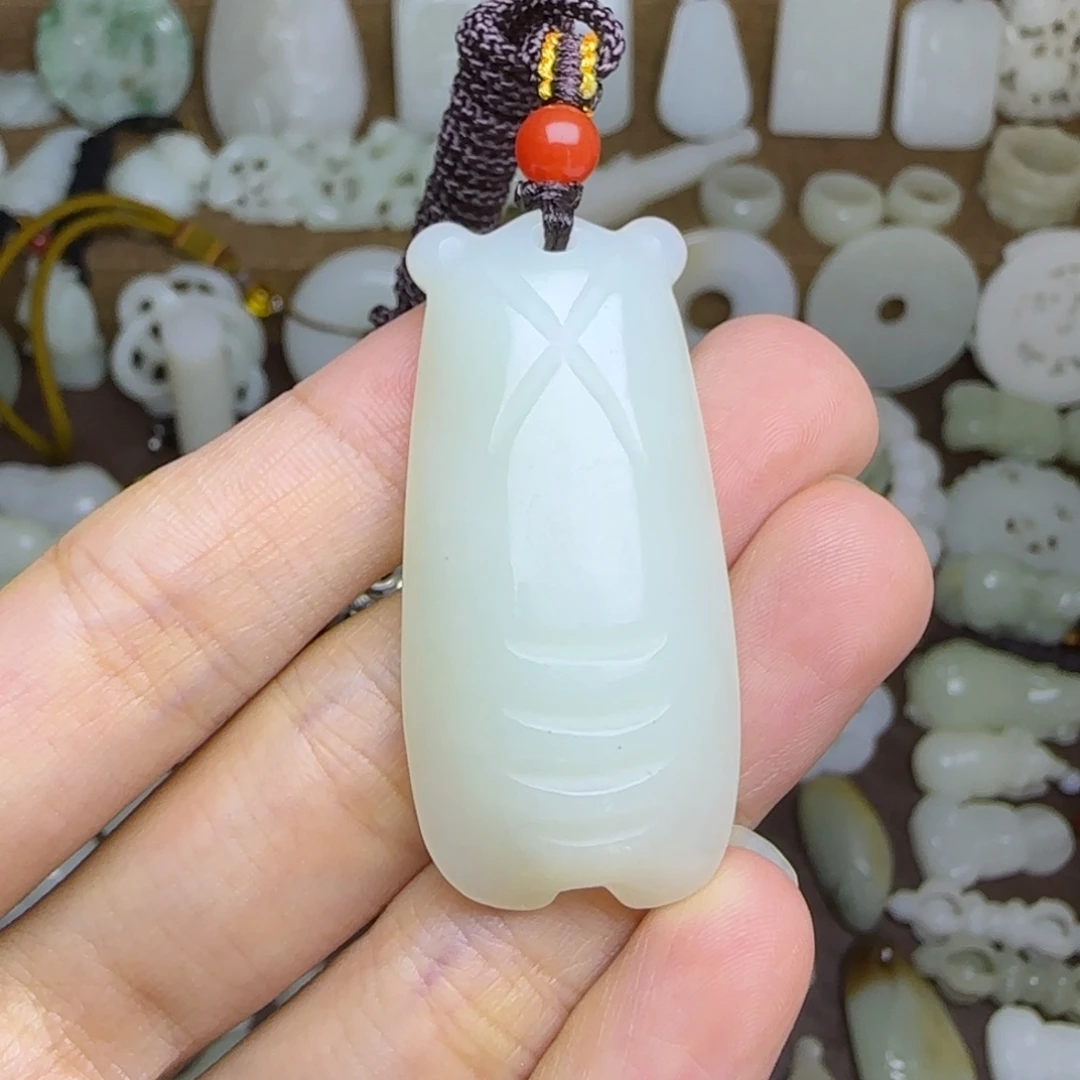 和田玉未镶嵌挂件玉蝉