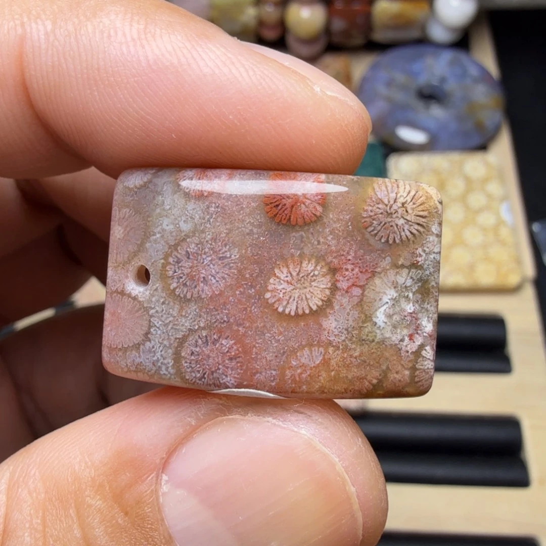 硅化玉未镶嵌纯天然色有机玉石保真色