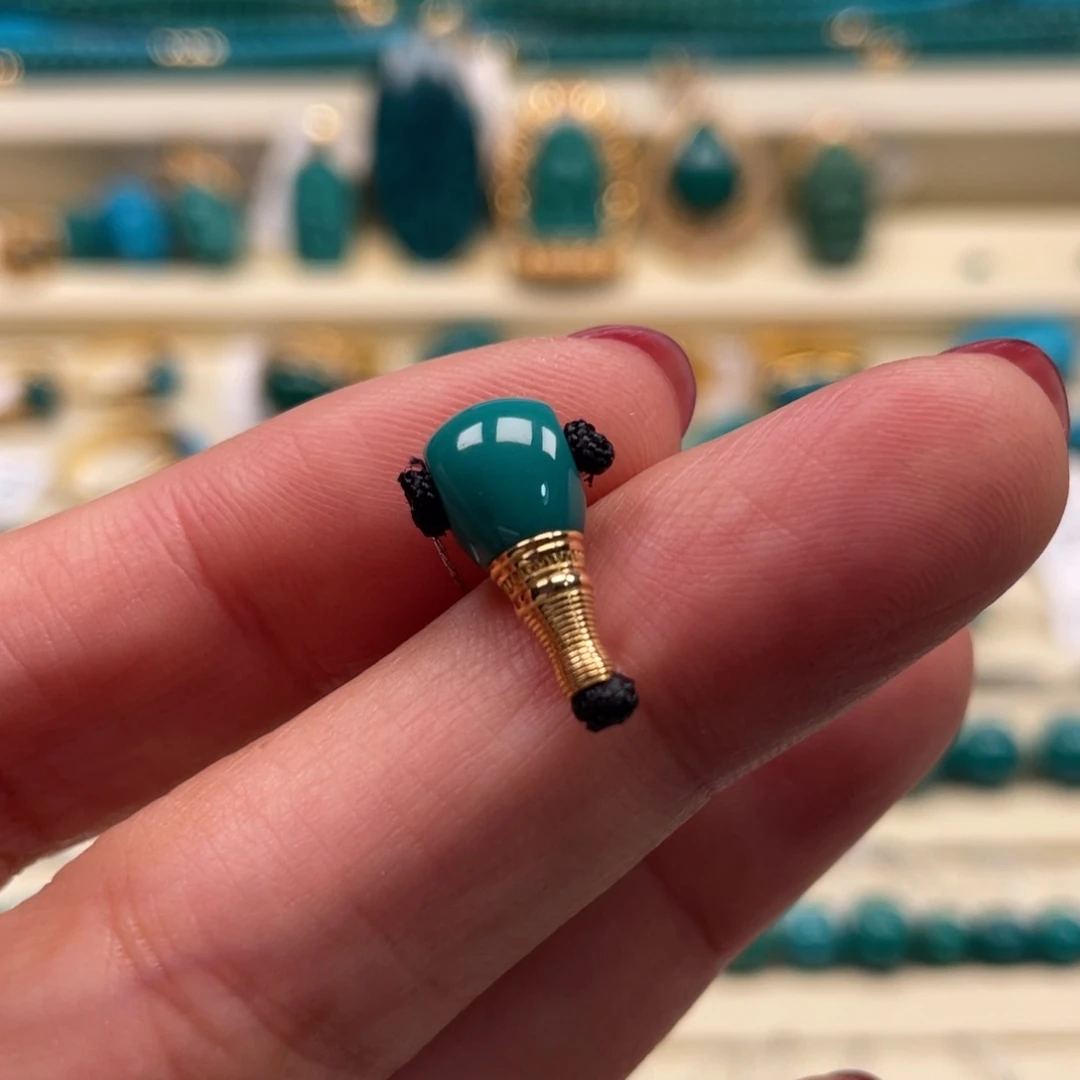 18K金镶嵌绿松石珠宝奇石三通