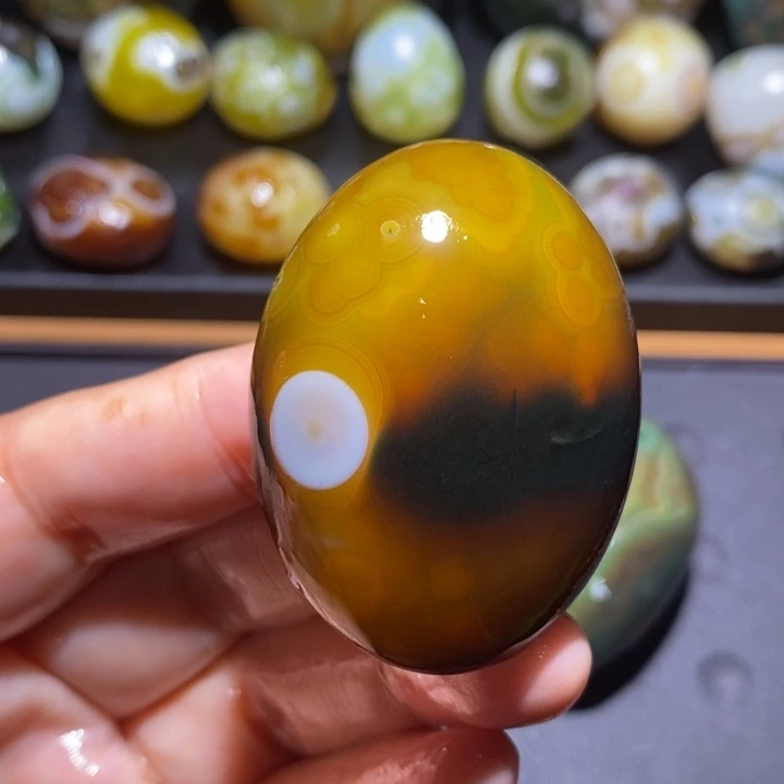 未镶嵌玛瑙/玉髓珠宝半成品76