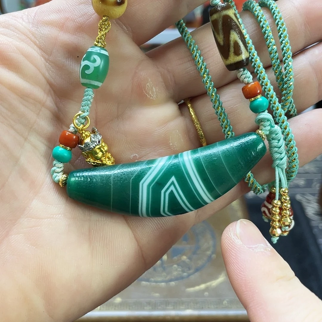 玛瑙/玉髓未镶嵌多样性发一条