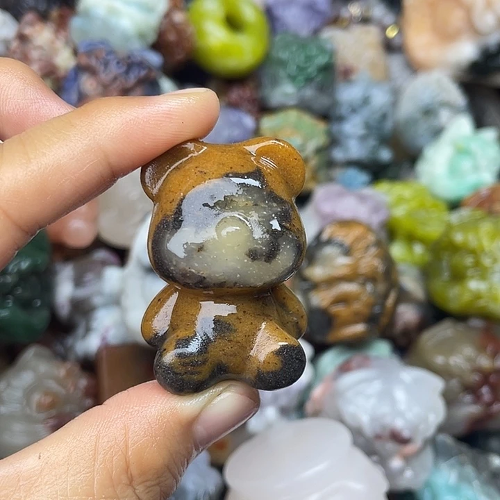 石英岩玉未镶嵌醒狮