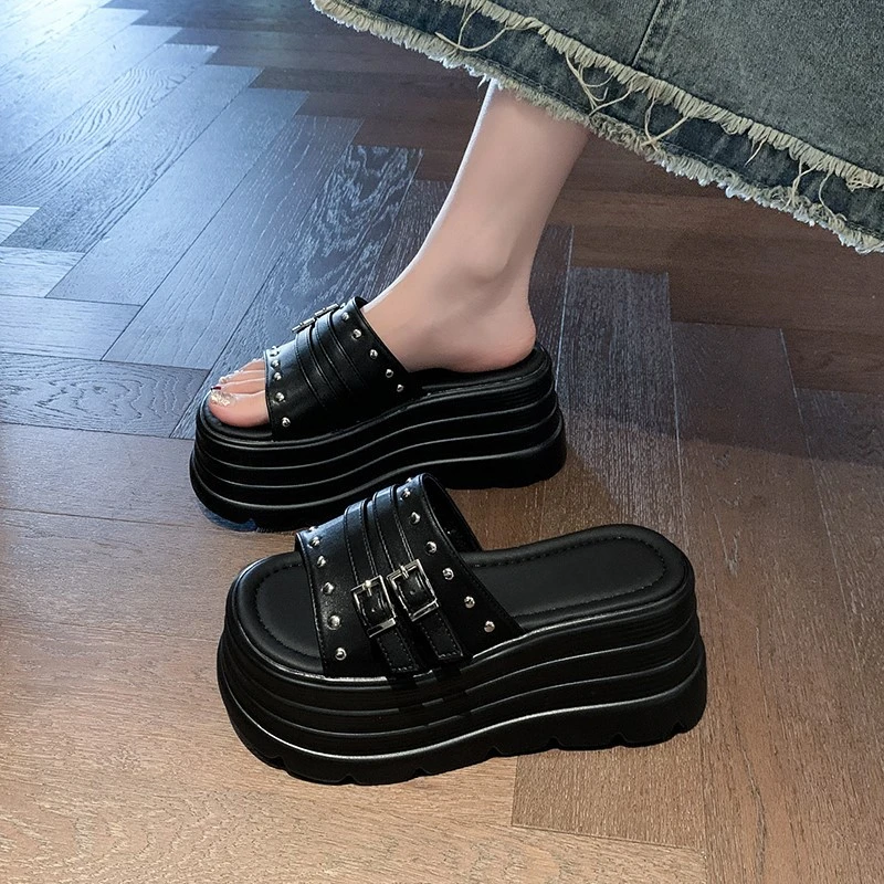 2025新款小个子ins增高一字拖女8cm厚底配裙子外穿百搭沙滩拖鞋