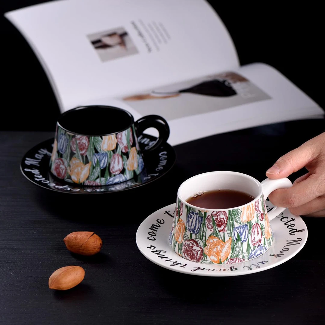 轻奢复古杯碟郁金香杯碟咖啡杯陶瓷杯子套装活动礼品水彩画咖啡杯