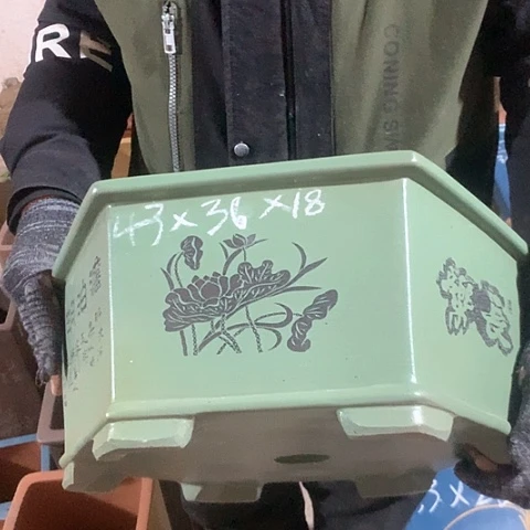 紫砂花盆手工制作