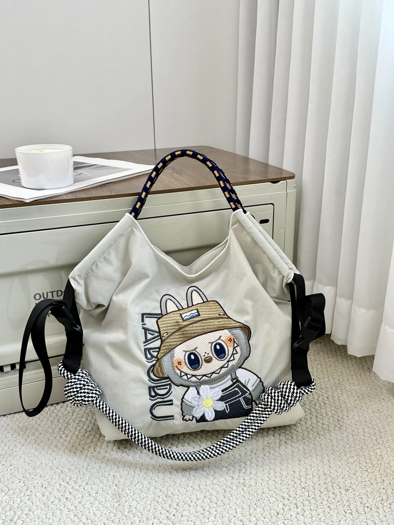 【拉链S号】拉布布新款刺绣尼龙包日系防水防尘简约可调节斜跨女包