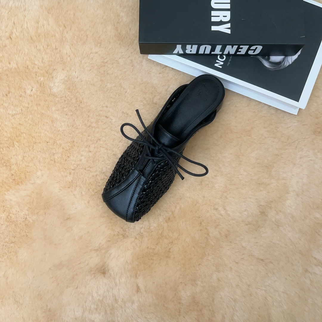 2025时尚手工编织镂空百搭软底真皮优雅气质包头鞋平底舒适