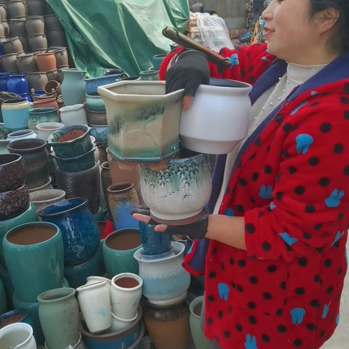 红陶瑕疵三个盆子。。。