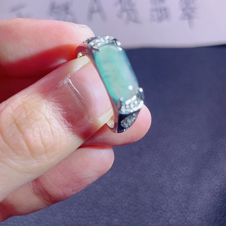 翡翠颈饰未镶嵌888888888