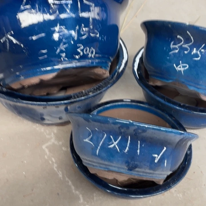 紫砂花盆150-6。   组合。微瑕