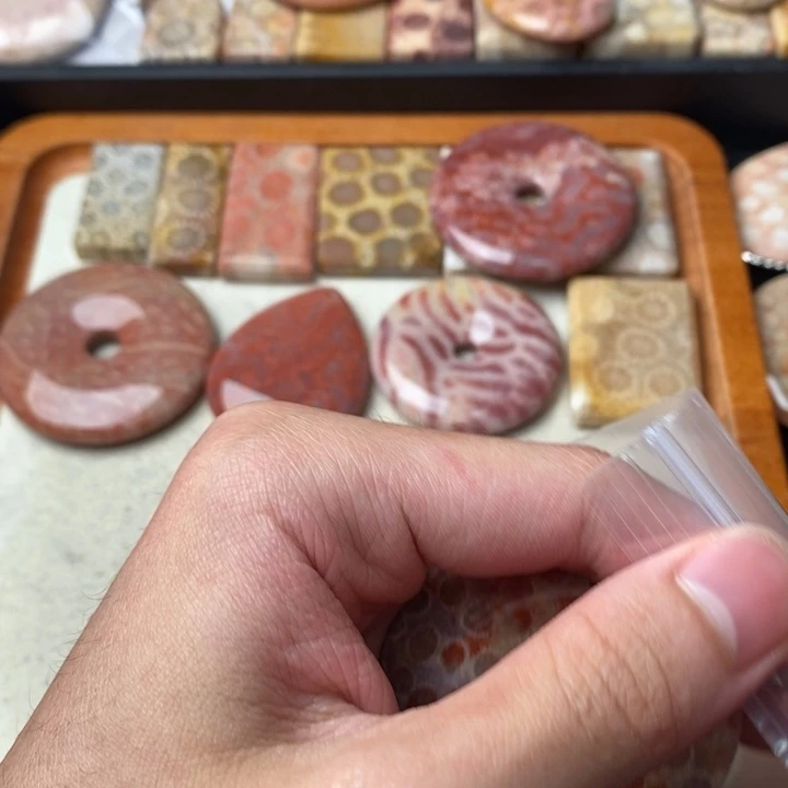 硅化玉颈饰未镶嵌大*橙