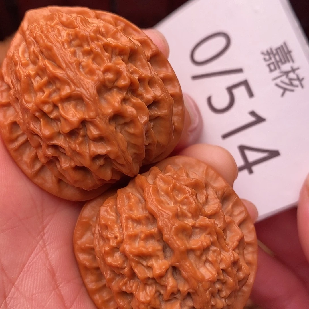 文玩核桃把件36金牛