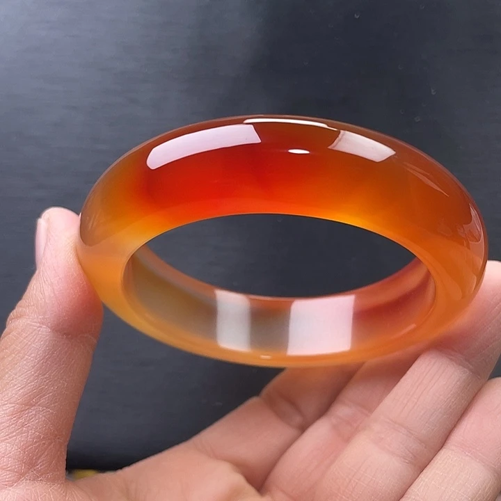 玛瑙/玉髓未镶嵌手镯58圈口