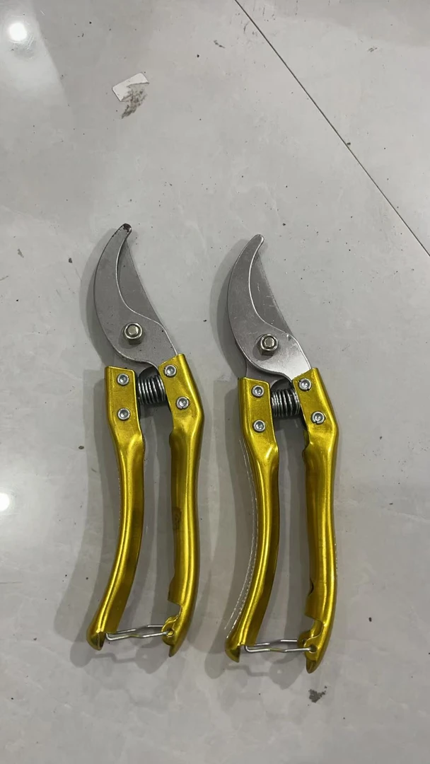 【2把果树剪刀】电池夹