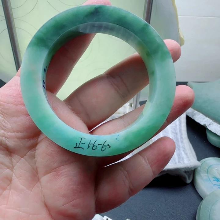 未镶嵌56-60正圈定制翡翠纯天然缅甸翡翠A货