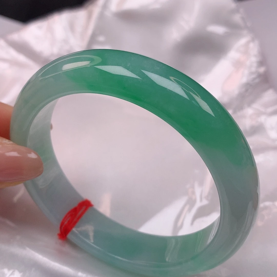 【闪购商品】翡翠手镯未镶嵌56+翡翠手镯