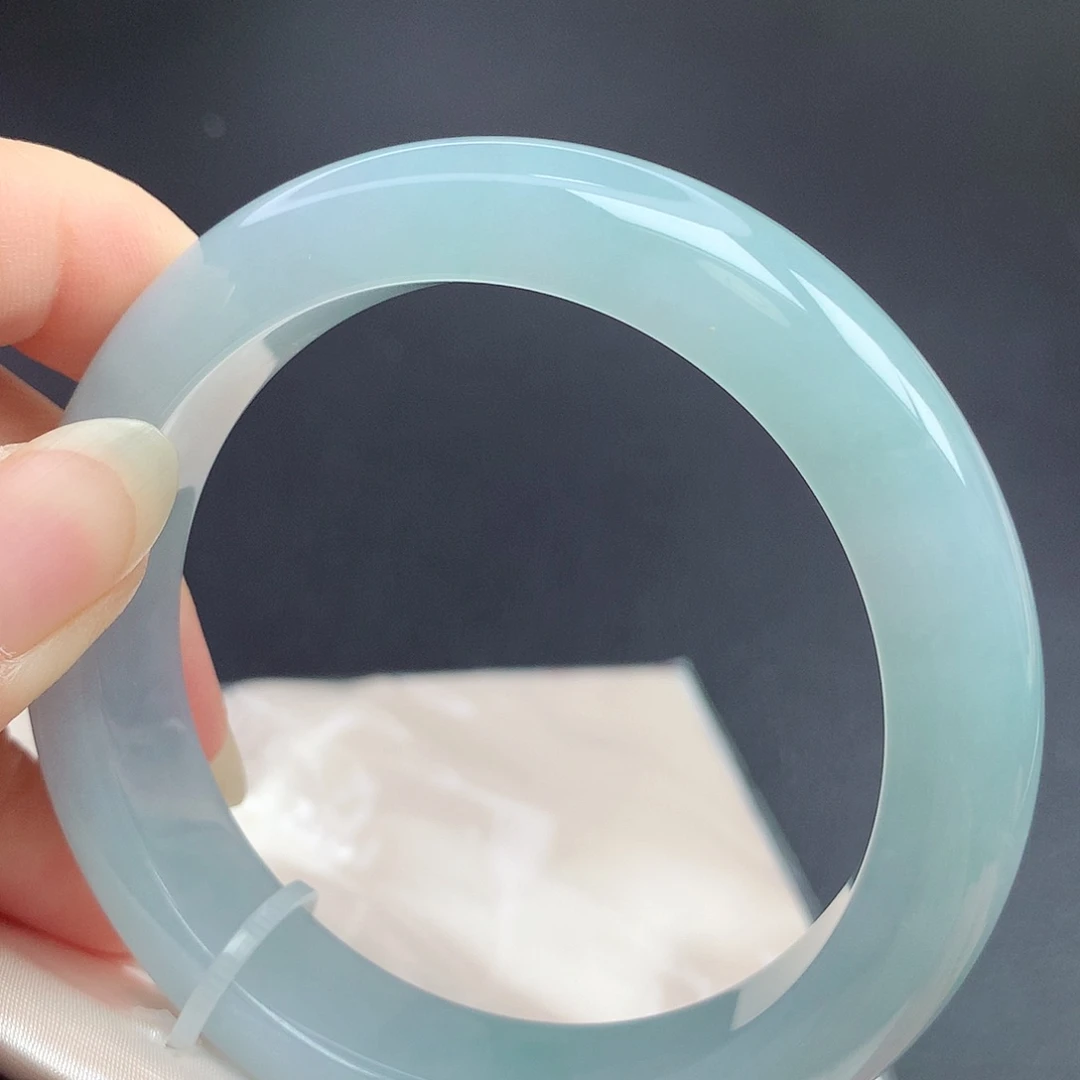 翡翠未镶嵌手镯57圈口