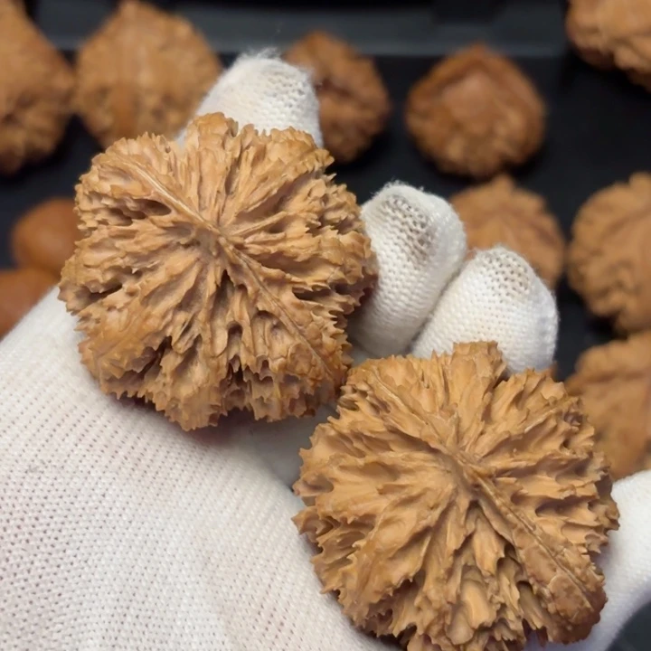 文玩核桃吊坠秦岭灯笼38