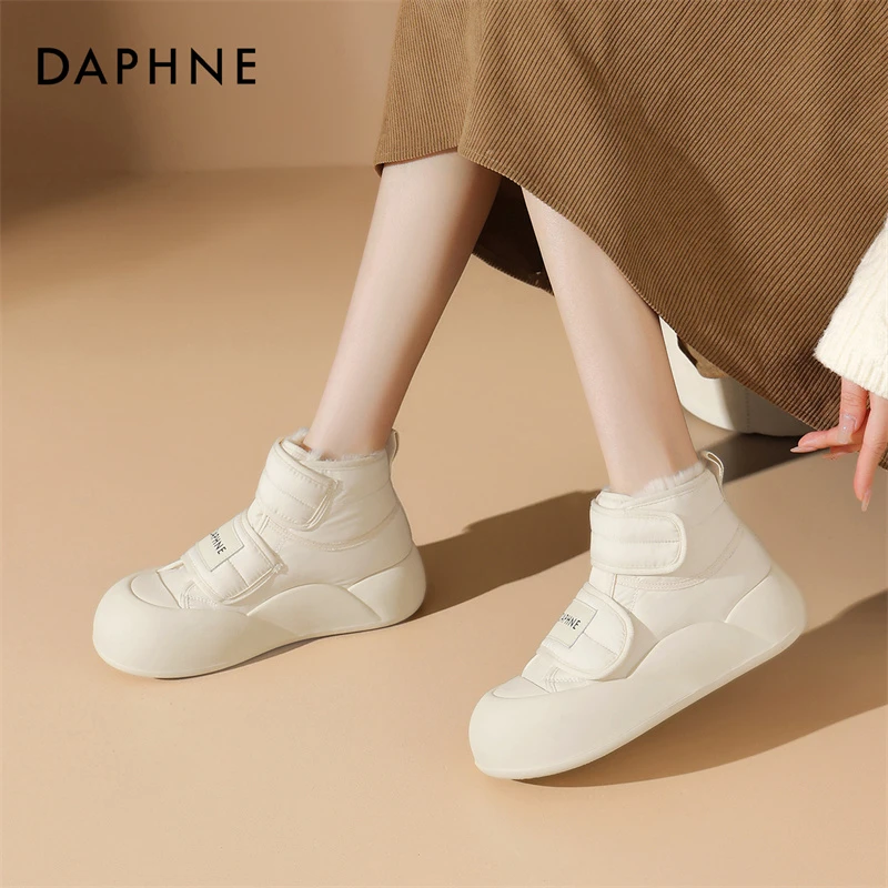 达芙妮2025冬季女士百搭魔术贴防滑厚底加绒保暖圆头时尚雪地靴