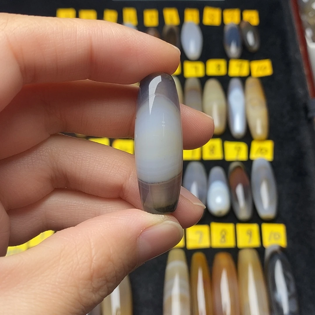 行****玛瑙/玉髓未镶嵌颈饰