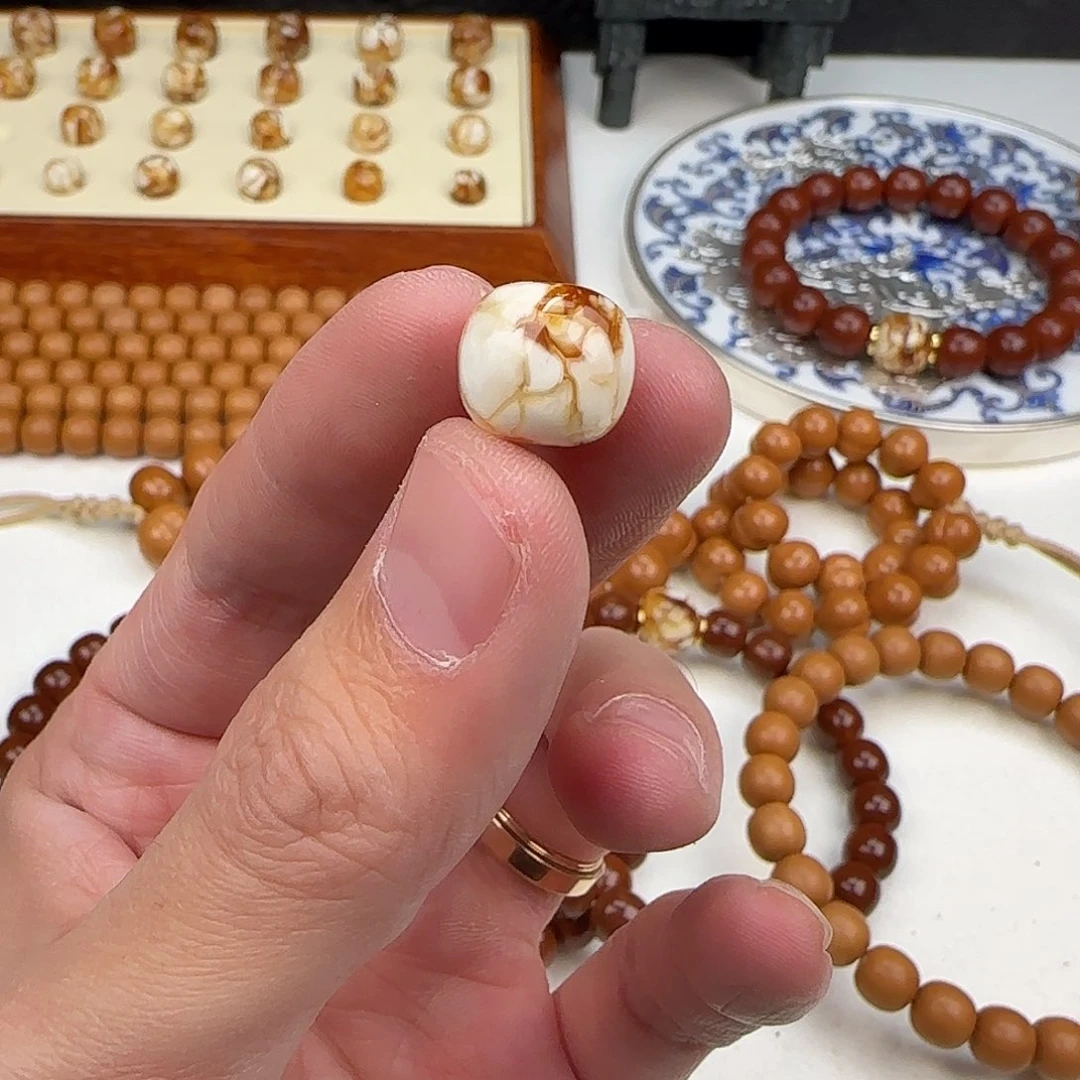 吊坠猴头核桃搭配