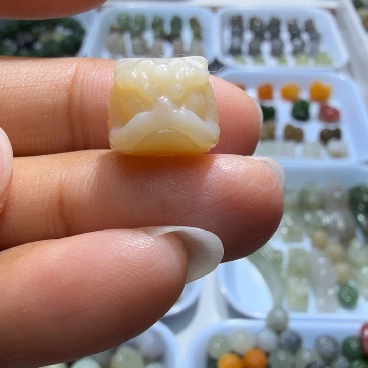 未镶嵌和田玉珠宝半成品