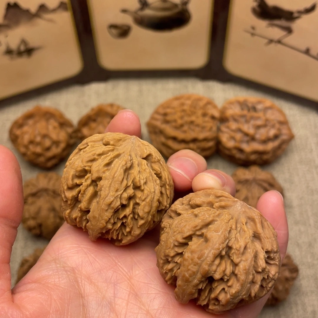 最***车把件文玩核桃秦岭核桃16号