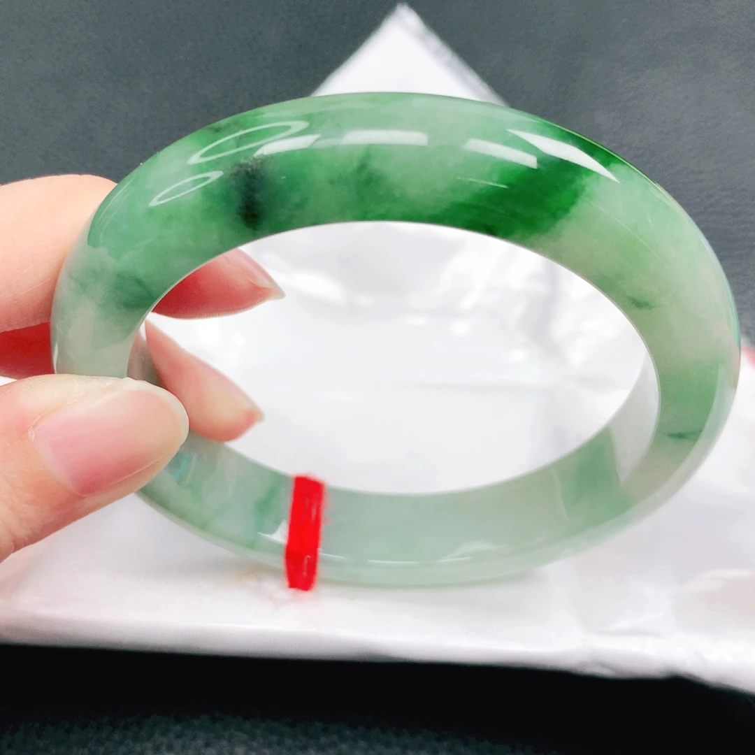 翡翠未镶嵌手镯57圈