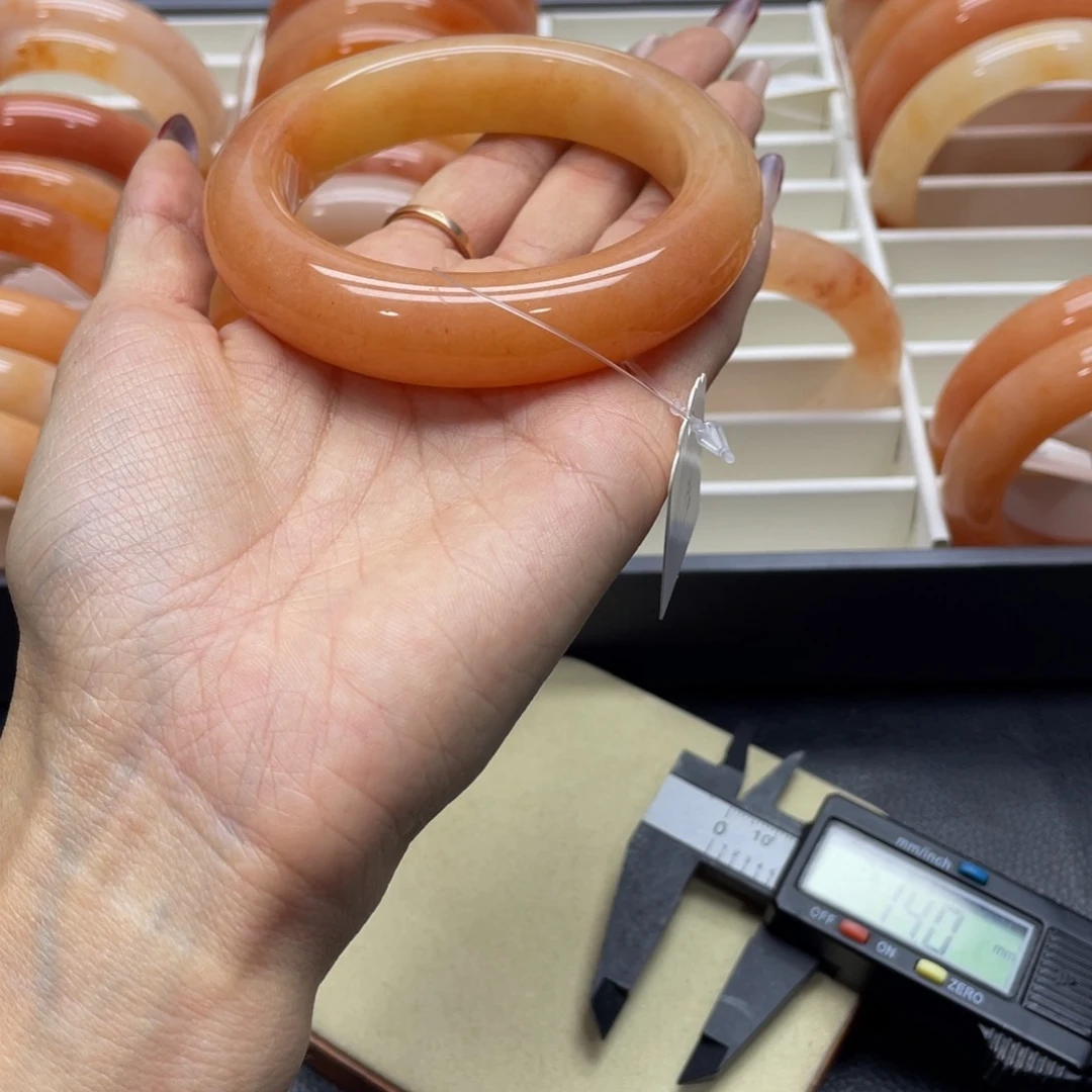 石英质玉手镯未镶嵌渭****室