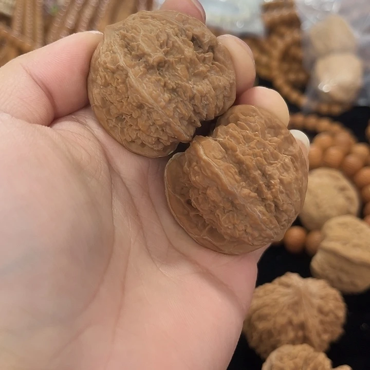 把件文玩核桃40左右137狮子头，编号013