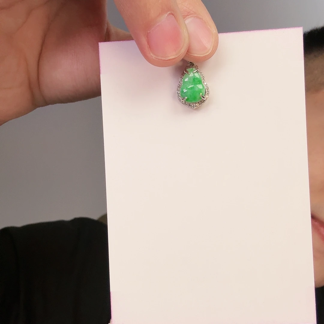 翡翠颈饰银S925镶嵌一件