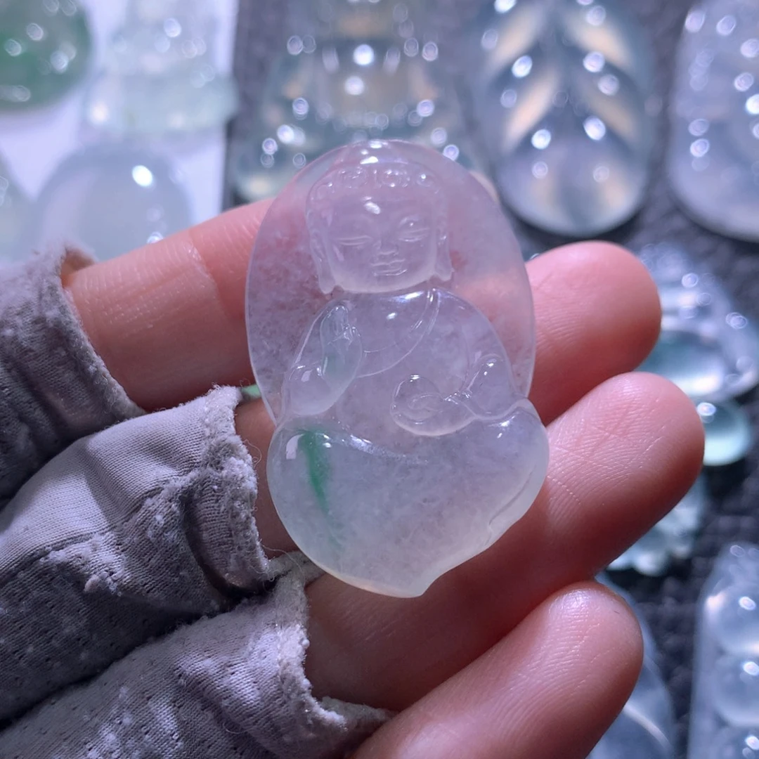 翡翠未镶嵌颈饰宝宝佛